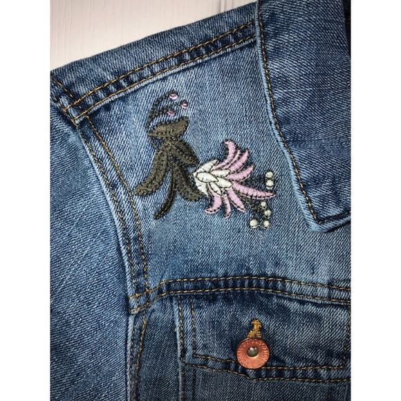 Cavalini Floral Patch Embroidery Medium Wash Denim Jean Jacket - Size SMALL - Picture 3 of 8